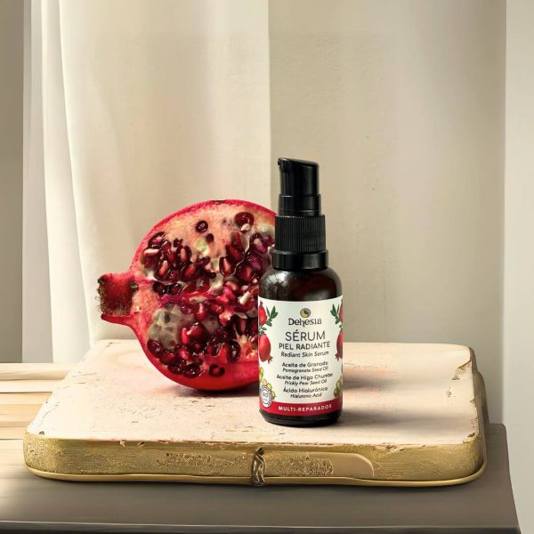 Dehesia ha formulado este Sérum Piel Radiante con textura semioleosa, de rápida absorción y beneficios reparadores.